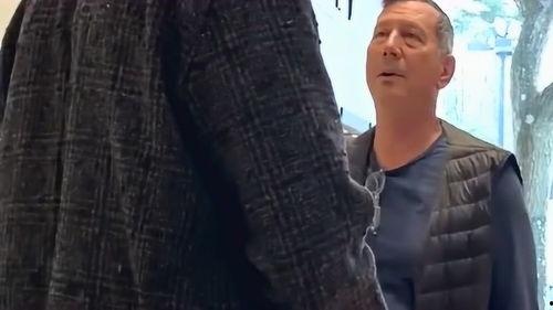 美国人拍爆料视频,民众爆料视频曝光惊人内幕  第2张